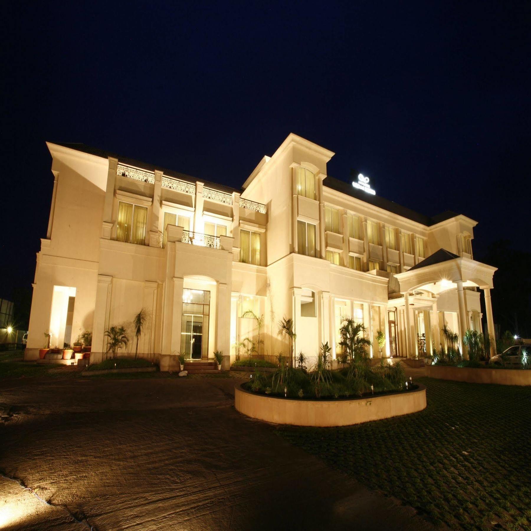 Ambrosia Sarovar Portico Haridwār Dış mekan fotoğraf